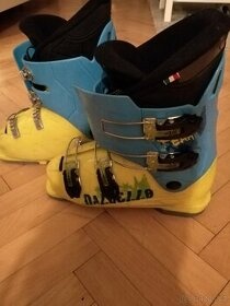 lyže Atomic,+dětské lyž.helmy+lyž.kalhoty L+lyžáky23 a 26 - 7