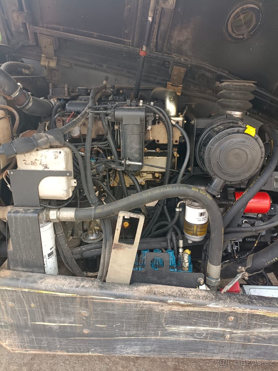 Teleskopický manipulátor Deutz-Fahr - 7
