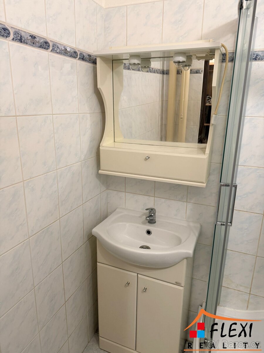 Pronájem bytu 2+1 s balkónem, 50 m², ul. Mitušova, Ostrava - - 7