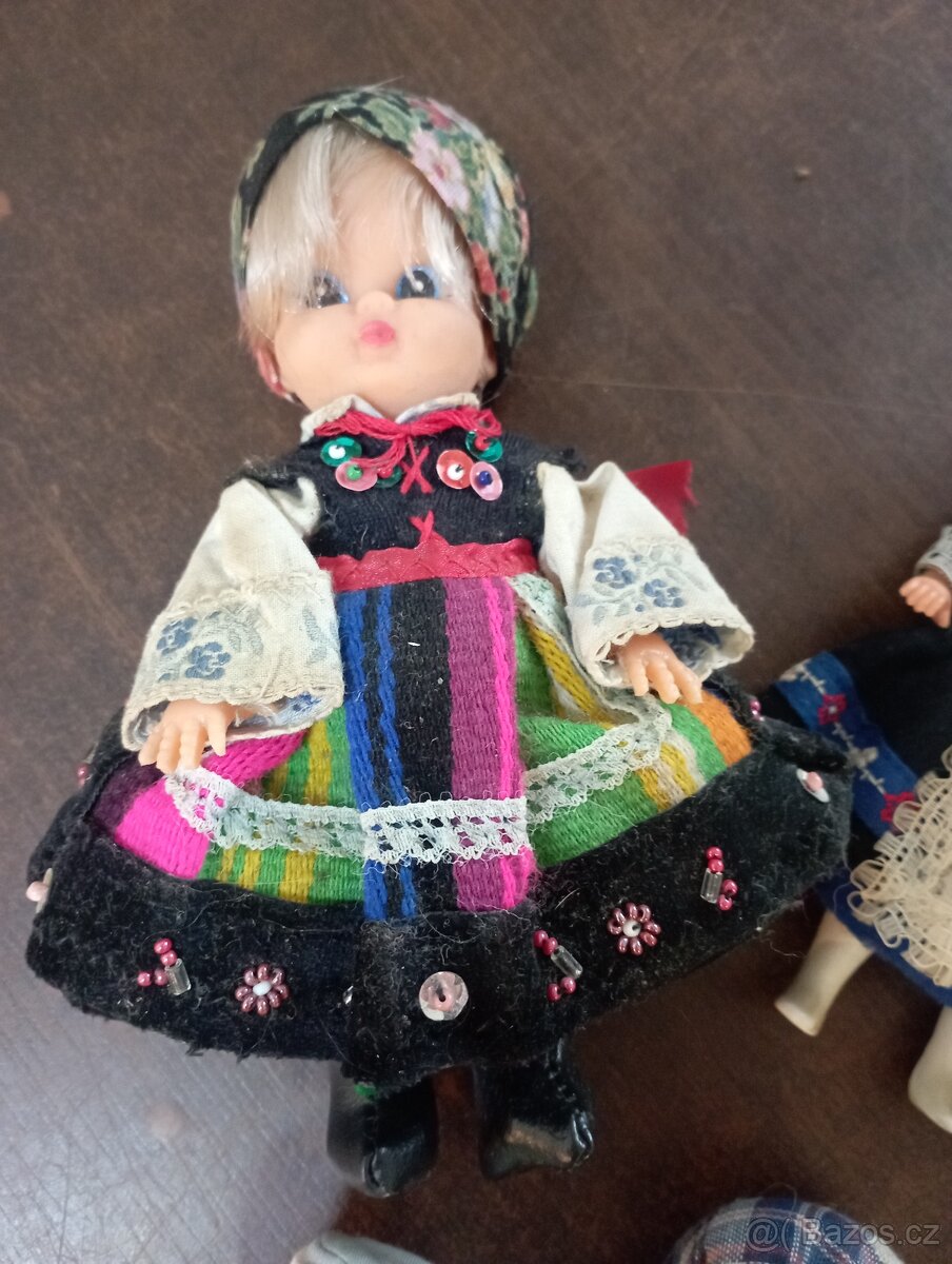 Panenky v kroji - 7