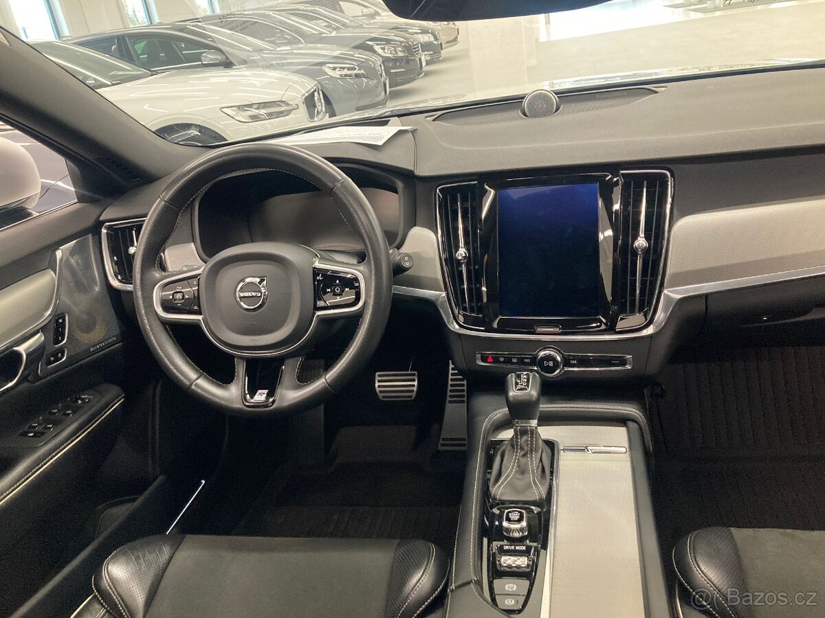 Prodám Volvo V90, D5, 2.0, 173 kw, 4x4, R-design, r.v.2018 - 7