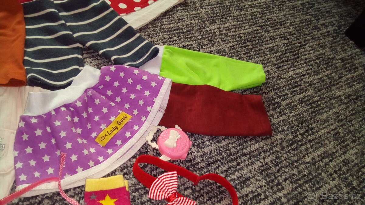 Oblečení,doplňky pro panenky /BB/,cena celkem - 7