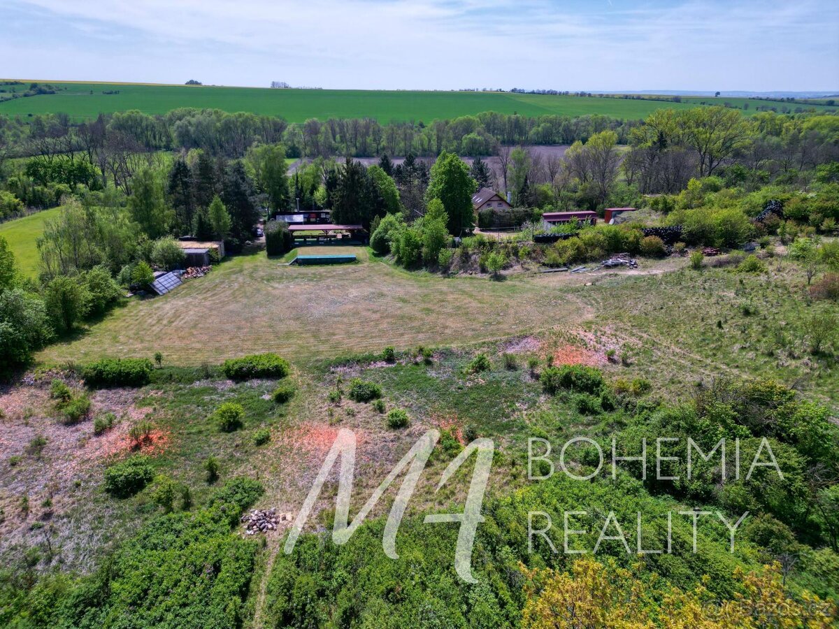 Prodej komerčního objektu - sportovní areál. - 7