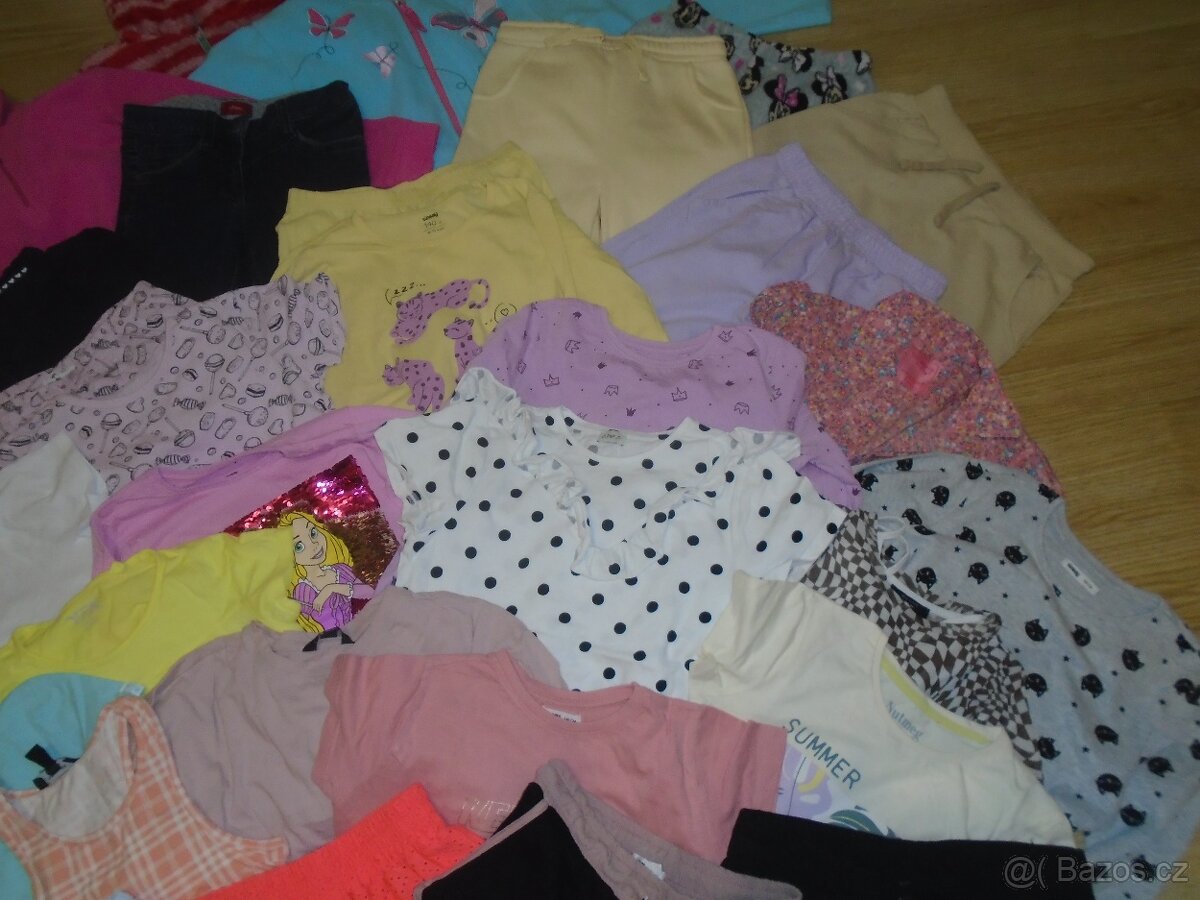 balík oblečení vel. 140 na slečnu - 7