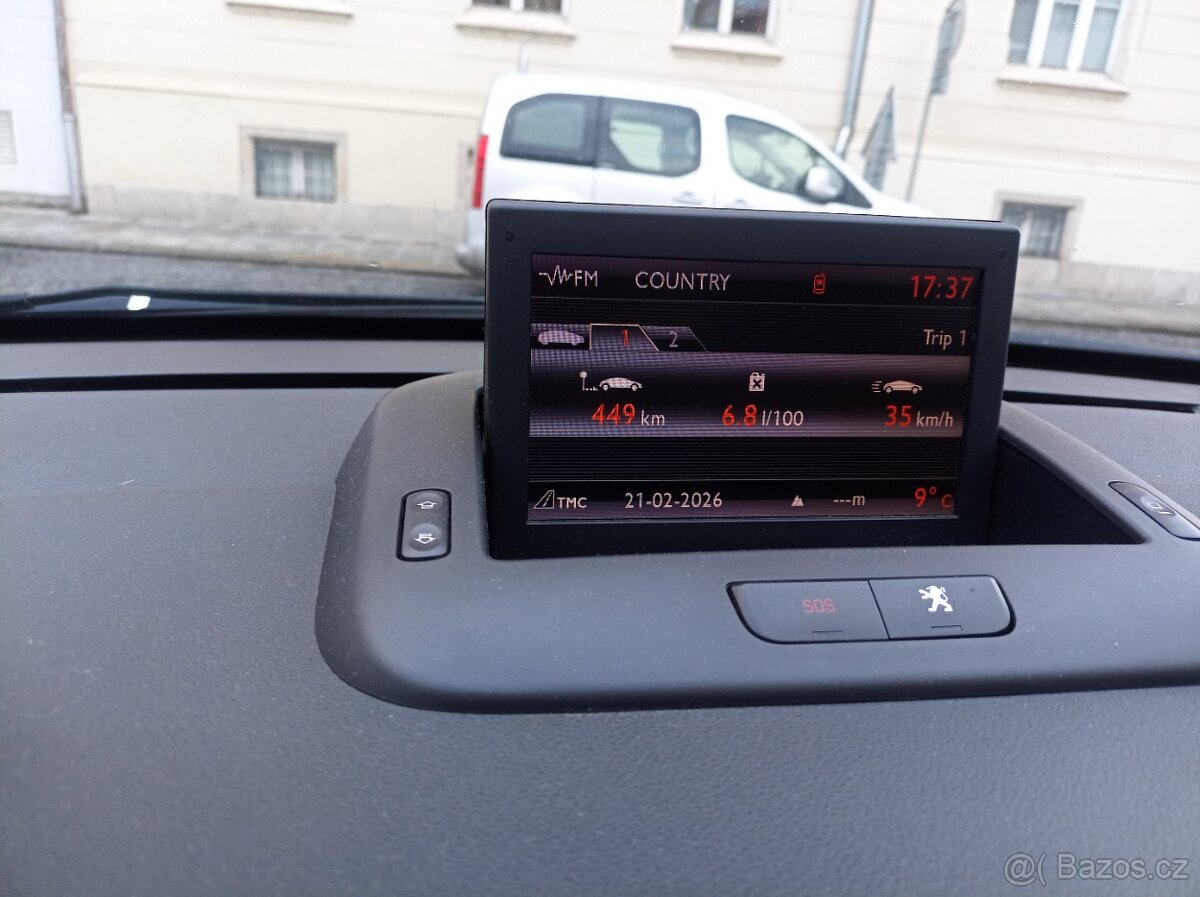 Prodám Peugeot 5008 1,6 HDI. R.v.1012 - 7