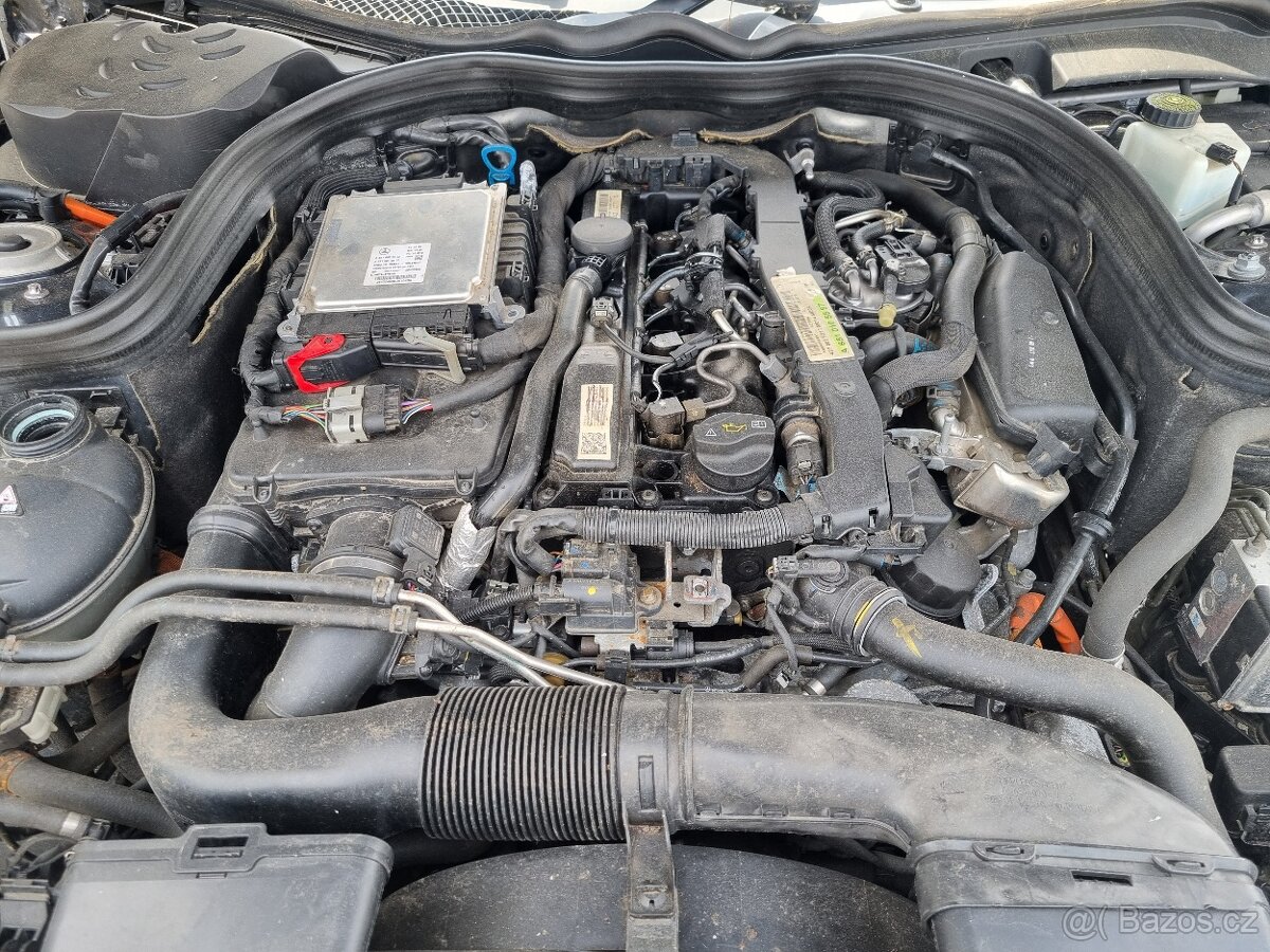 Mecedes Benz E-300 212 k - 7