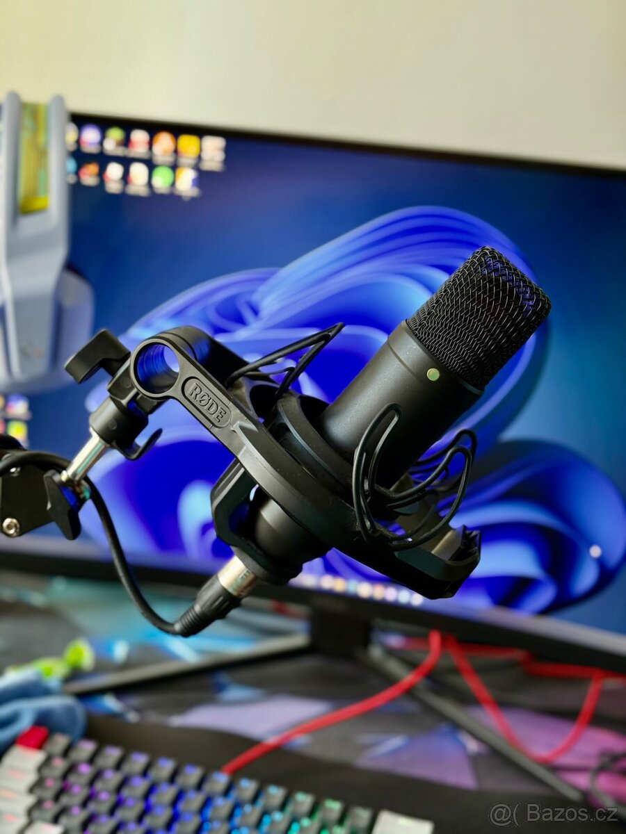 Prodám herní PC + kompletní vybavení - 7