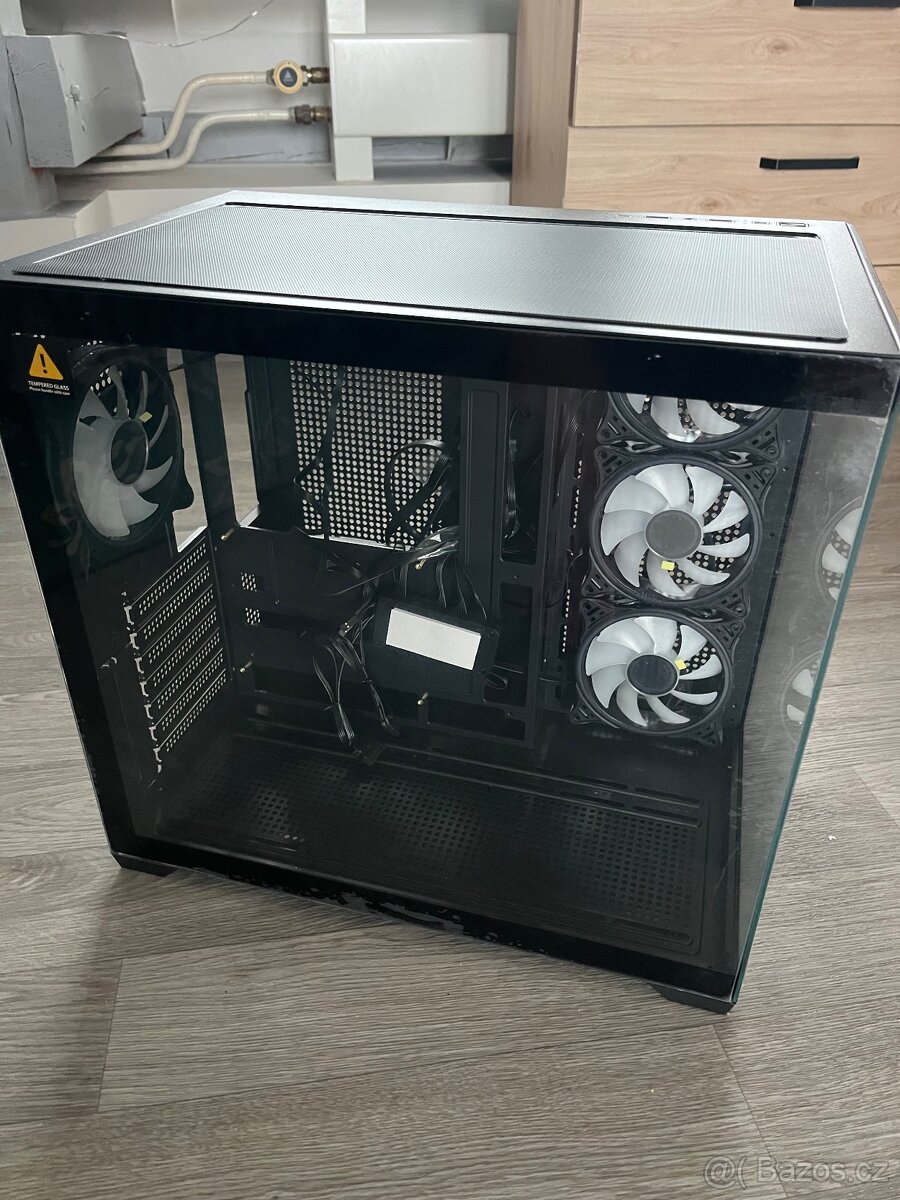 Pocítacové komponenty / Pocítacové skríne - 7