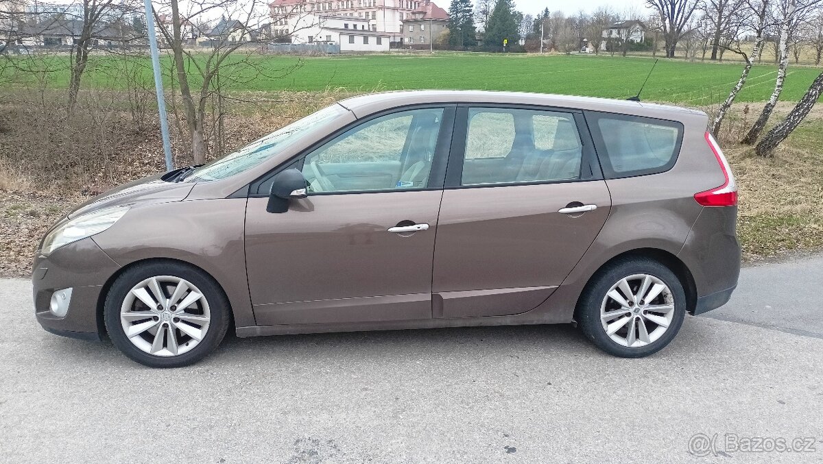 Renault Grand Scénic - 7