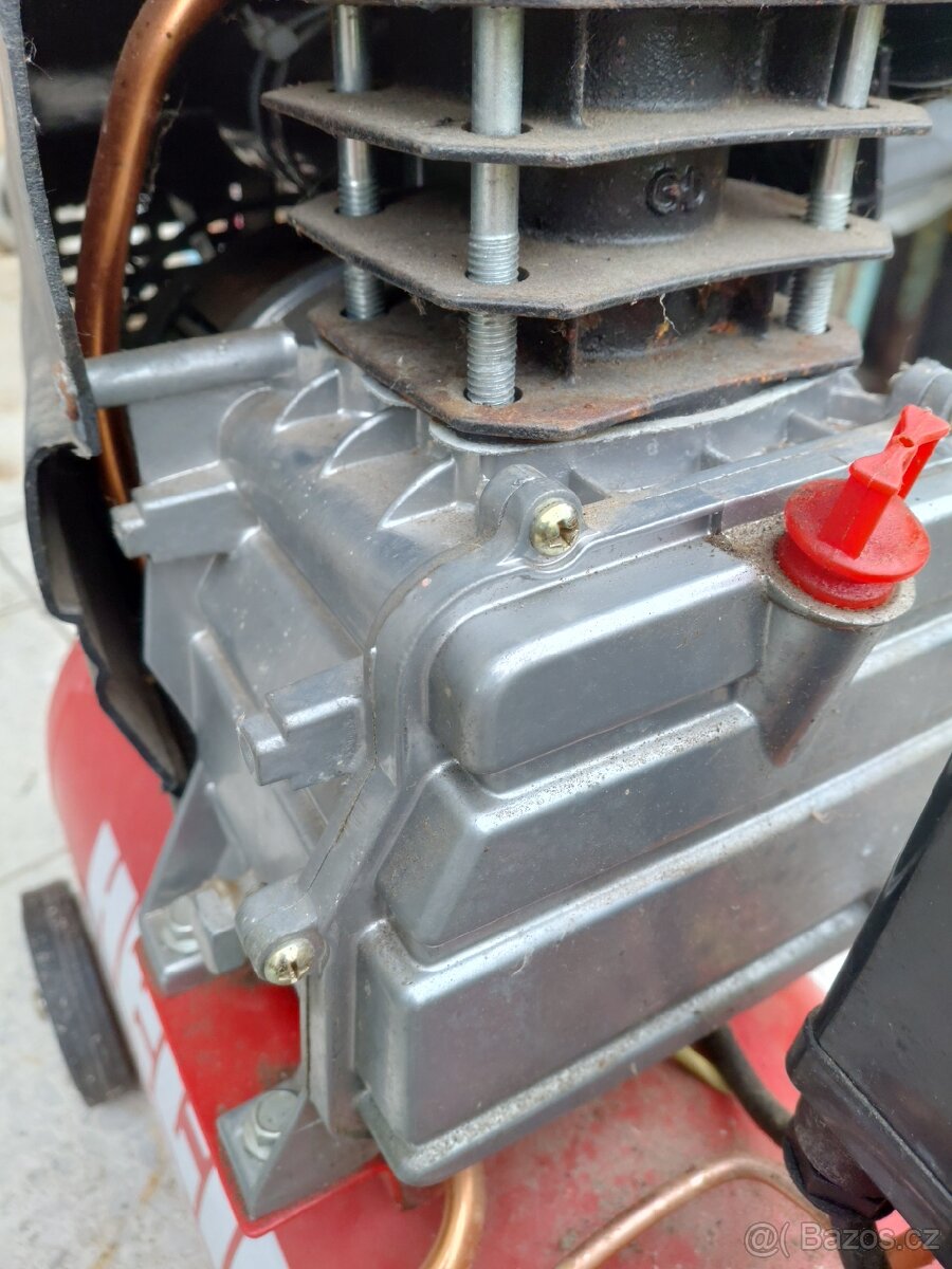 kompresor HECHT - 7