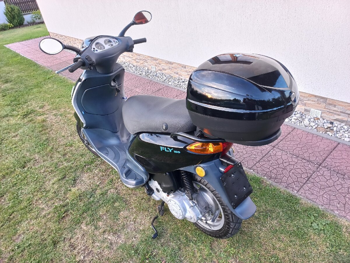 Piaggio Fly 100 - skútr - 7