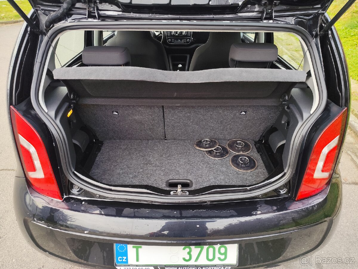 Prodám VW Up - 7