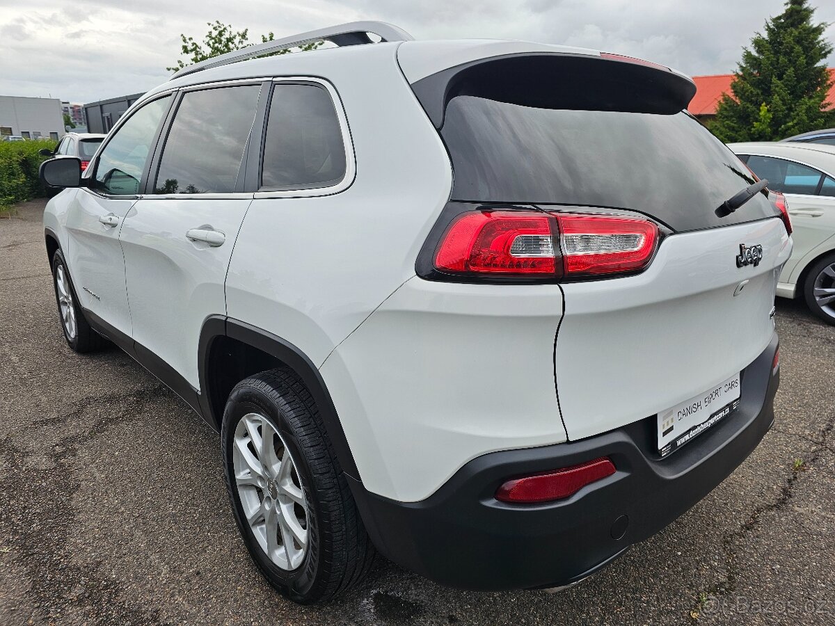 JEEP CHEROKEE 2016 3.2 V6 202kW LATITUDE,NAJETO 100 000KM - 7