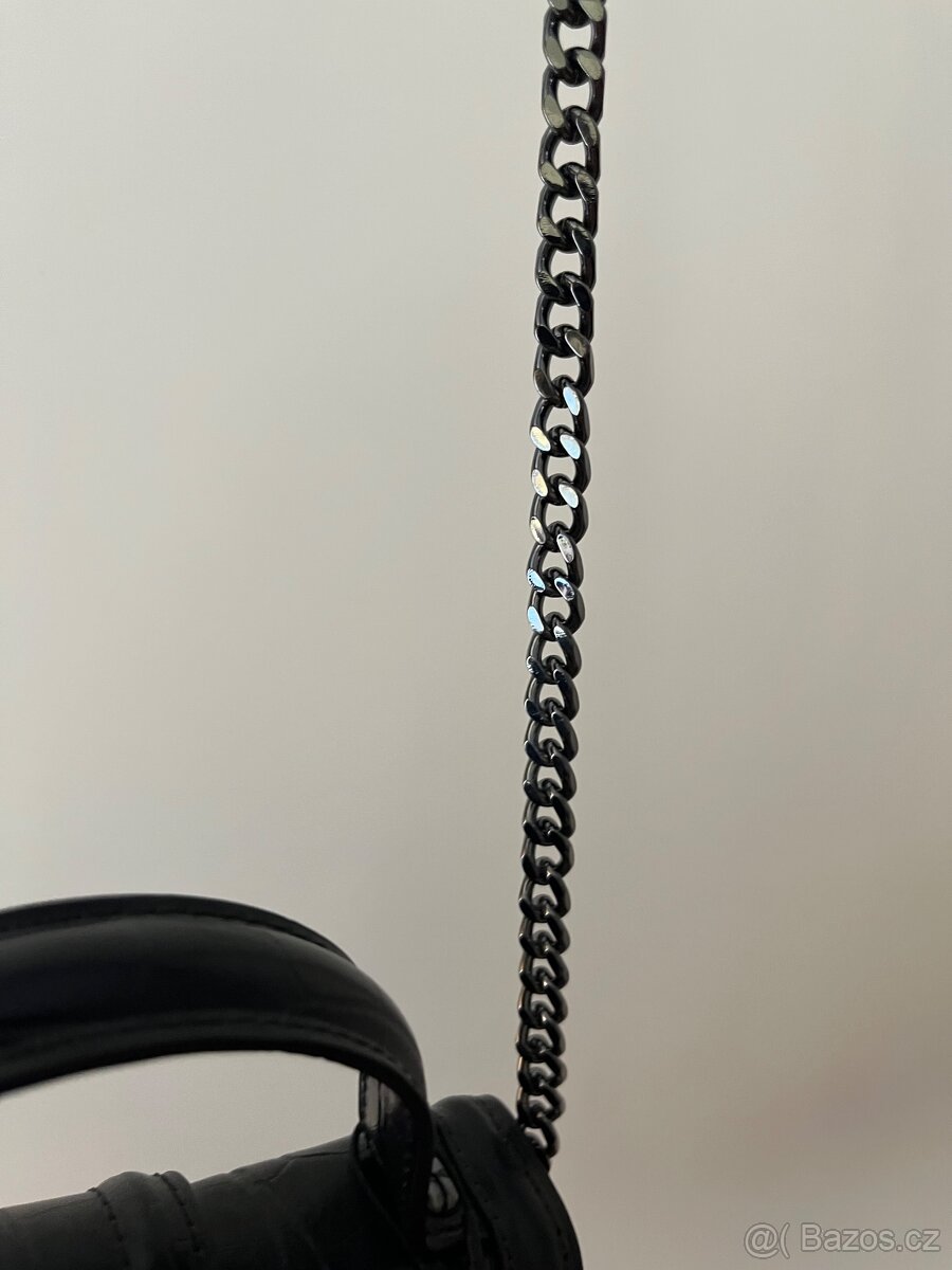 Nova cerna mini kabelka Zara - 7