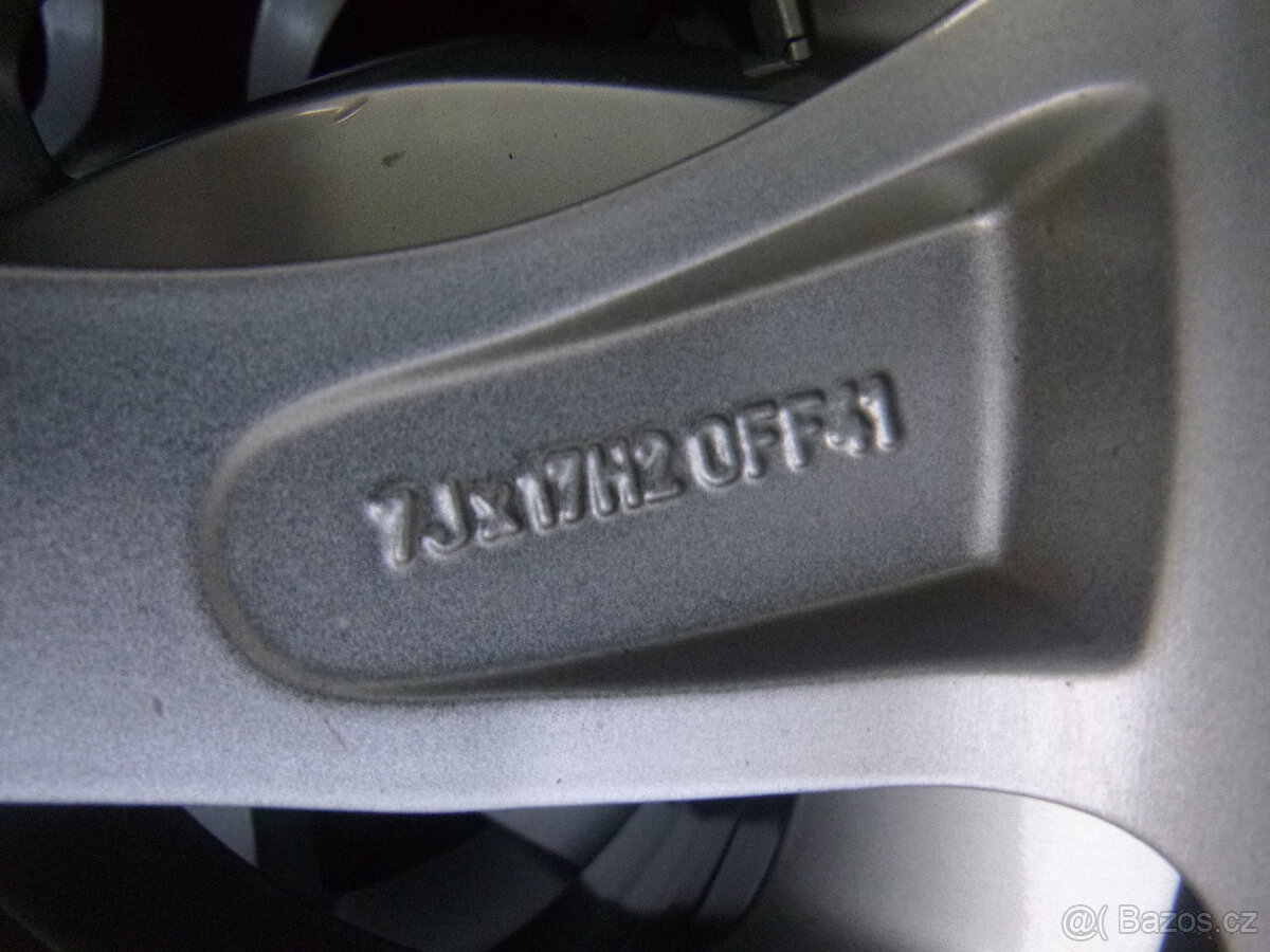 Letní alu sada kola originál Fiat 500 L 5x98 7Jx17 ET41 - 7