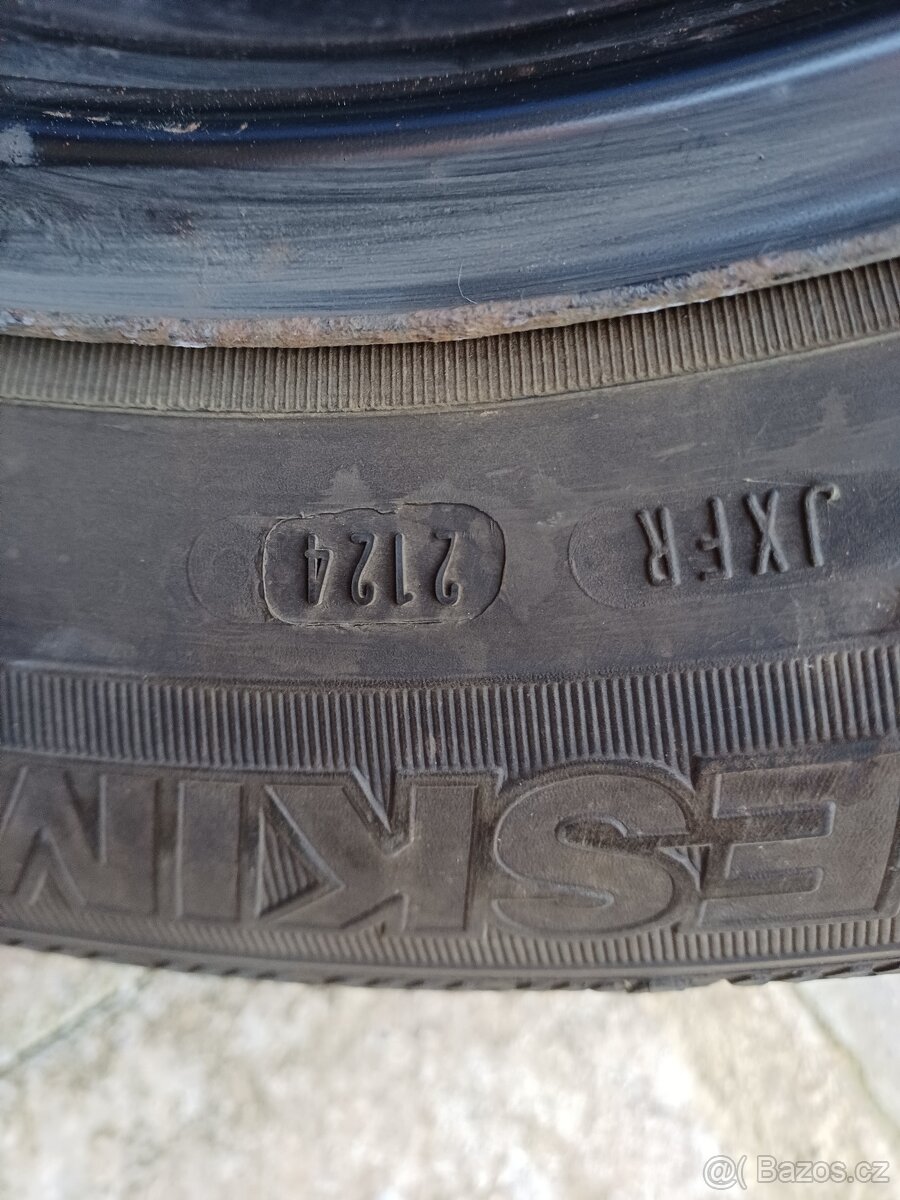 Zimní pneu 195/165/15 s disky - 7