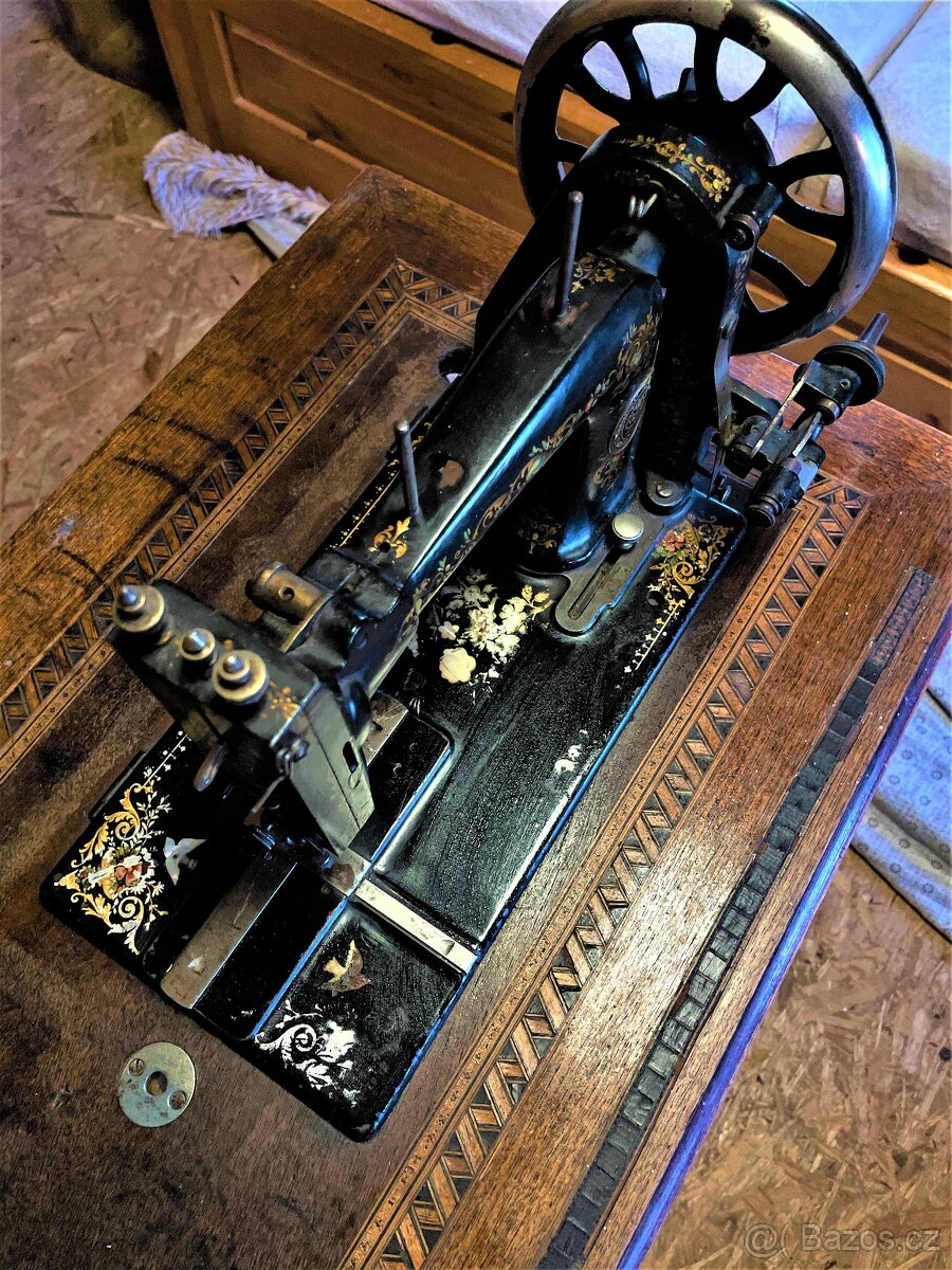 Prodám psací a šicí stroj - 7