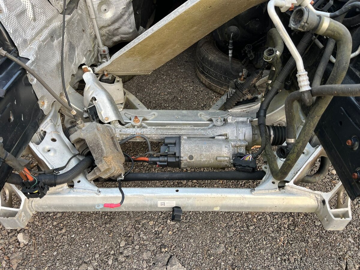 BMW M4 f82 skelet - 7