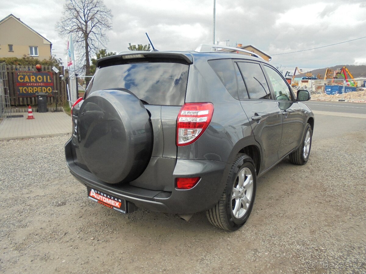 Toyota Rav4 2.2 D-4D- 4x4- DIGIKLIMA- KŮŽE - 7