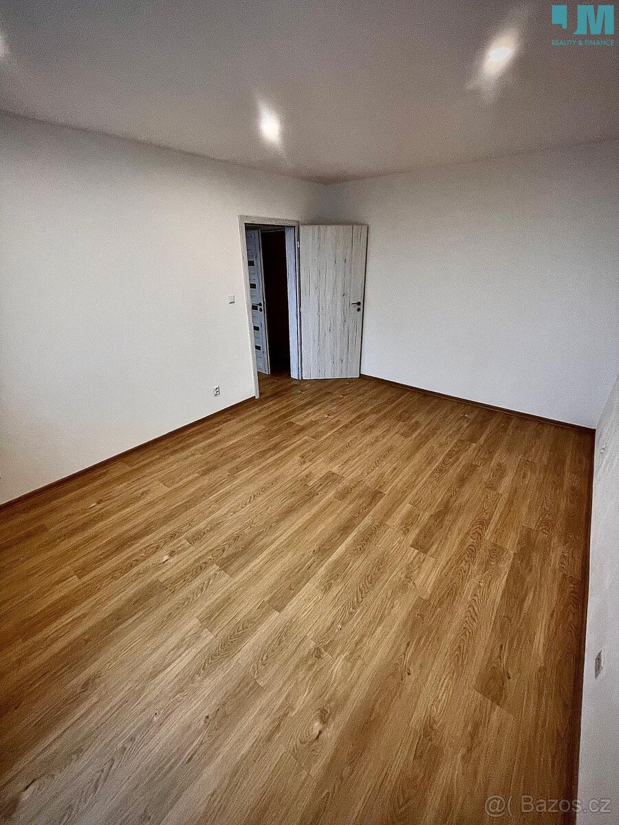 Pronájem bytu 1+1 43m² - podlahové plochy v Třebíči - 7