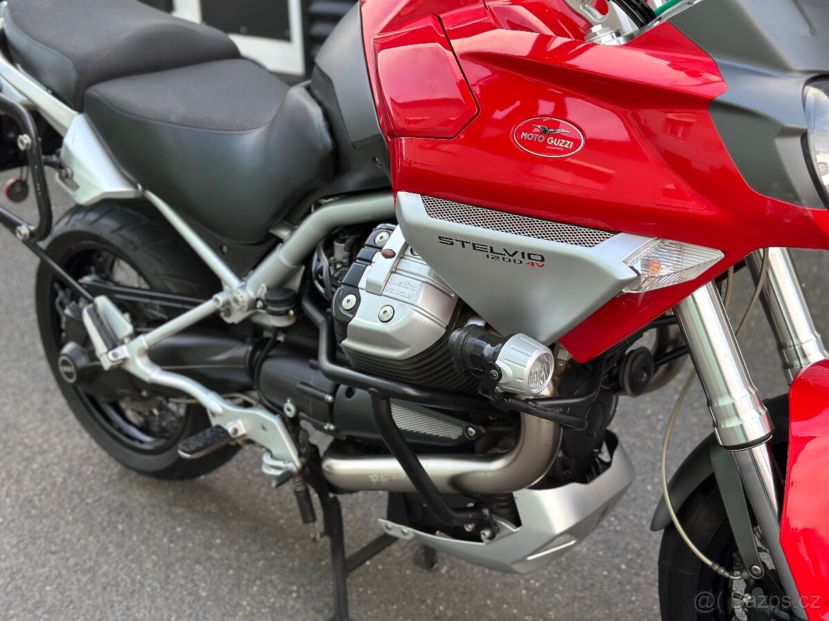 Moto Guzzi Stelvio 1200 - 7