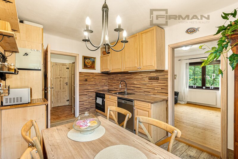 Prodej rodinného domu 5+1, 180 m², pozemek 438 m² Nespeky, P - 7