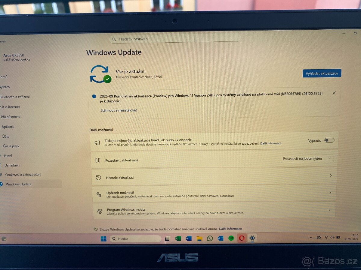 Asus UX331U zenbook series notebook - 7