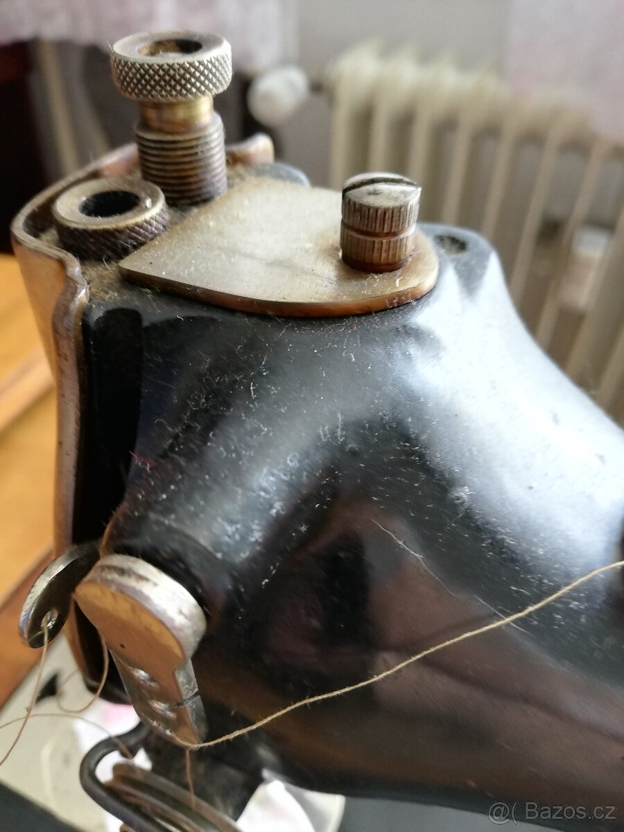 Šicí stroj Minerva. - 7