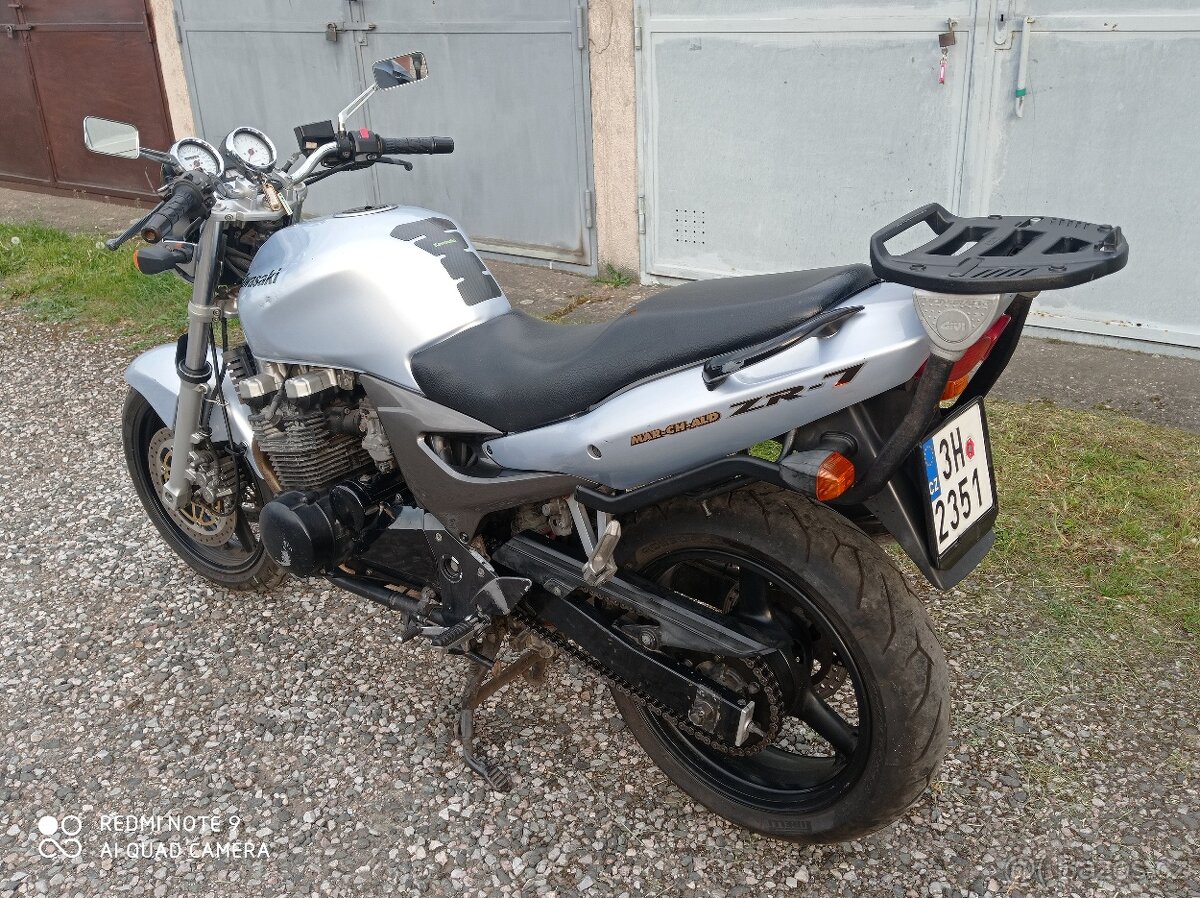 Kawasaki ZR7 - 7