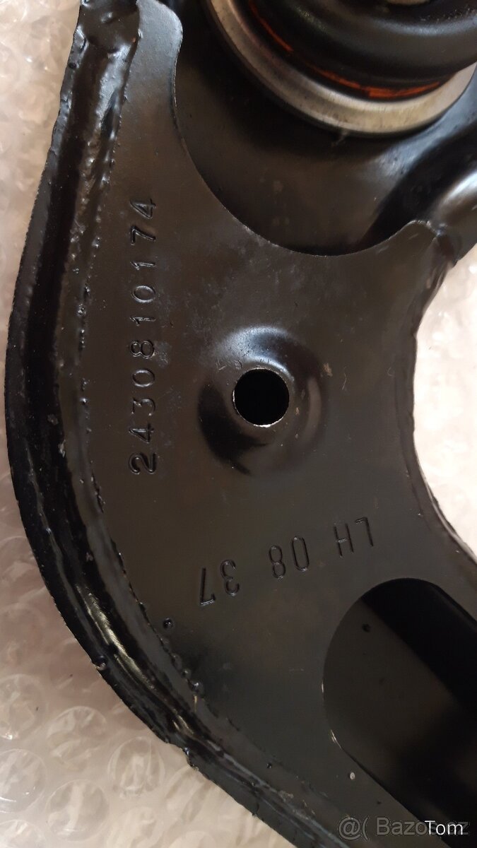 Nissan Navara : Rameno - 7