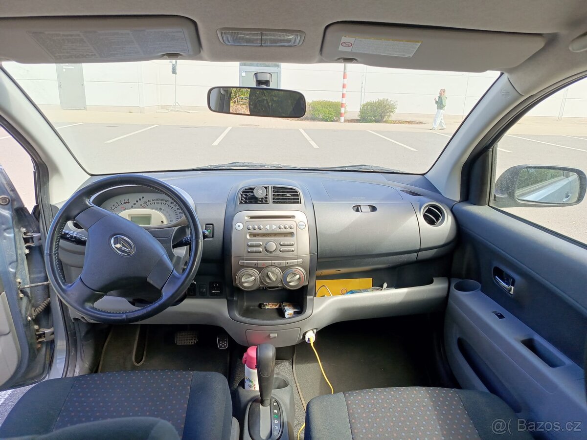 Daihatsu Sirion - 7