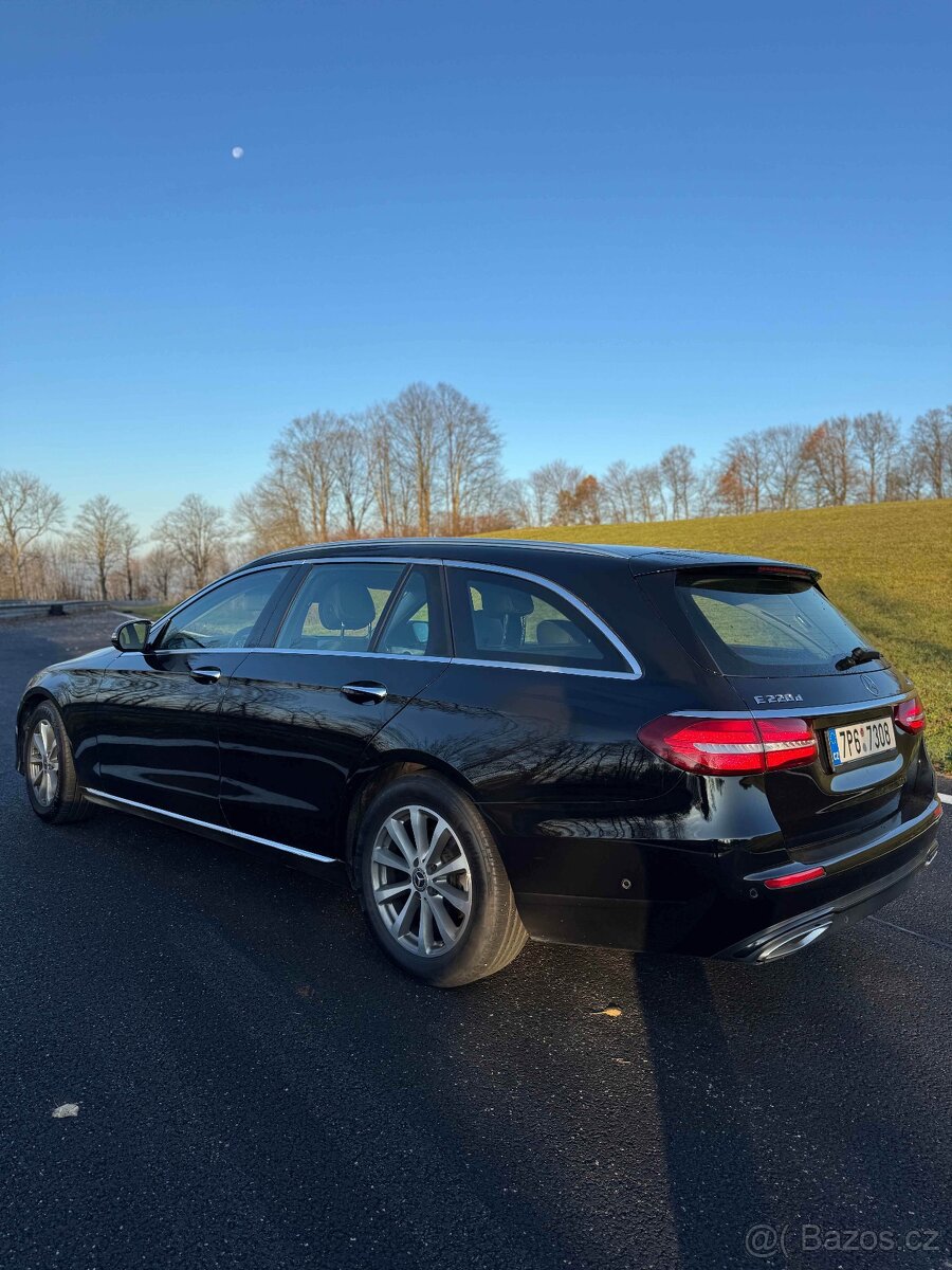 Mercedes - Benz E 220 D 4MATIC - 7
