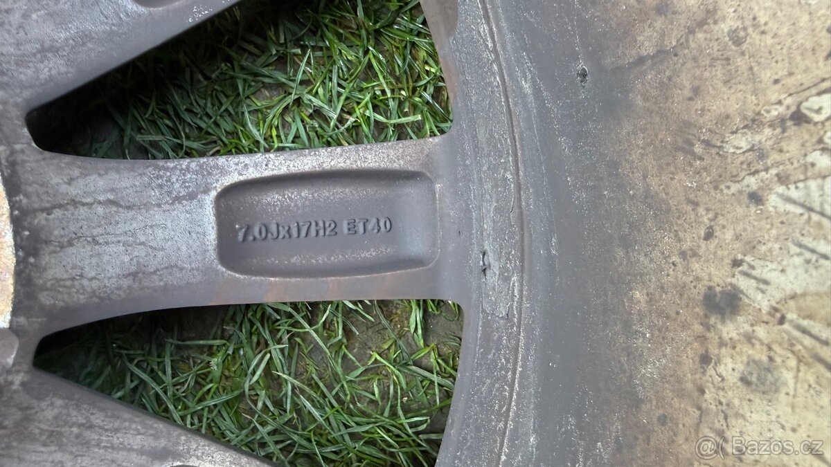 Alu kola 5x112 r 17 VW Passat b8 pneu 215/55R17 - 7