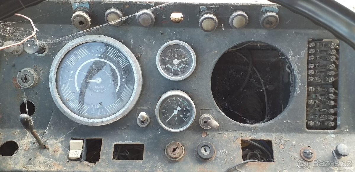 Tatra 813 VT 8x8 k renovaci - 7