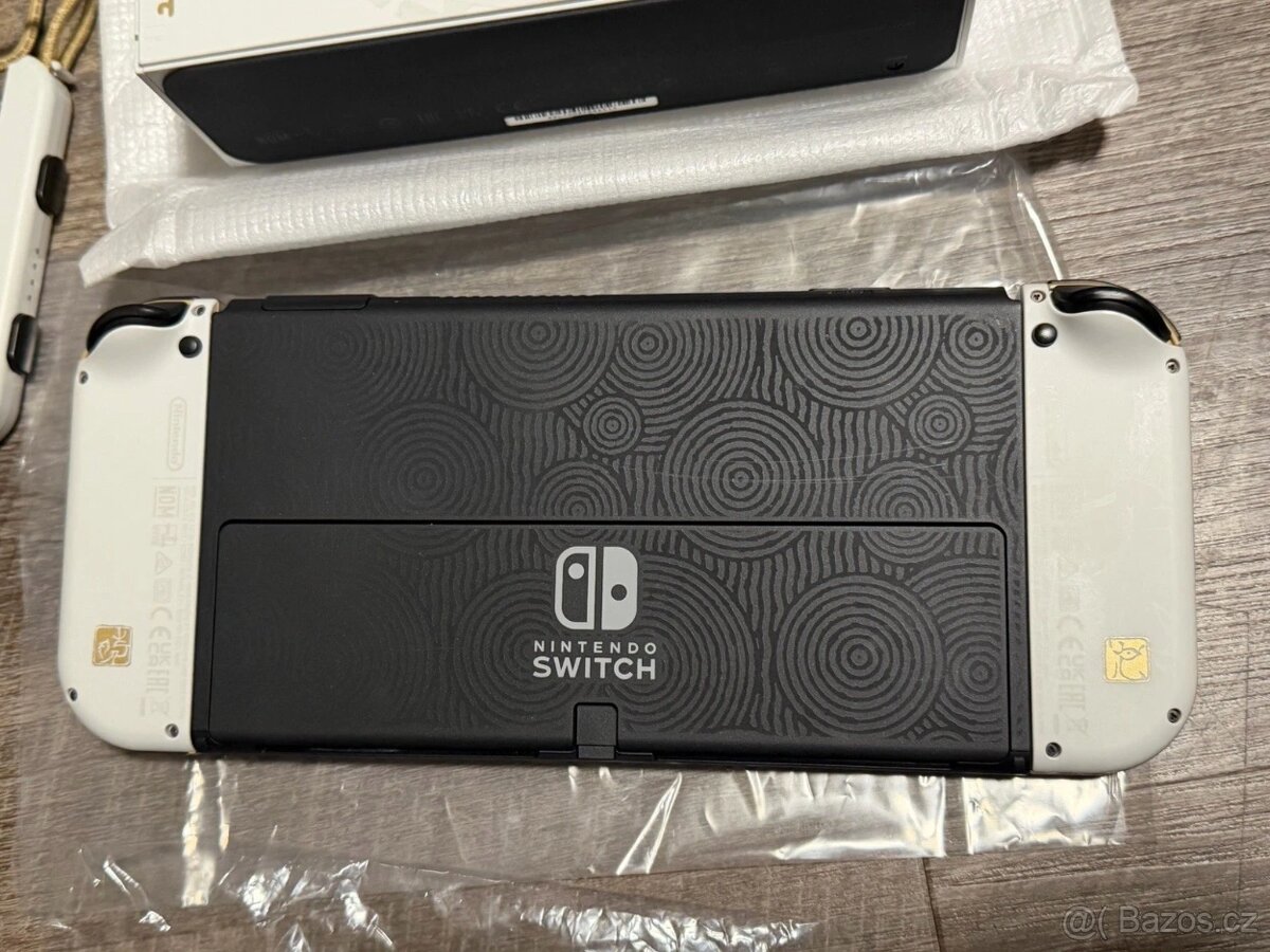 Nintendo Switch OLED - The Legend of Zelda edice - 7