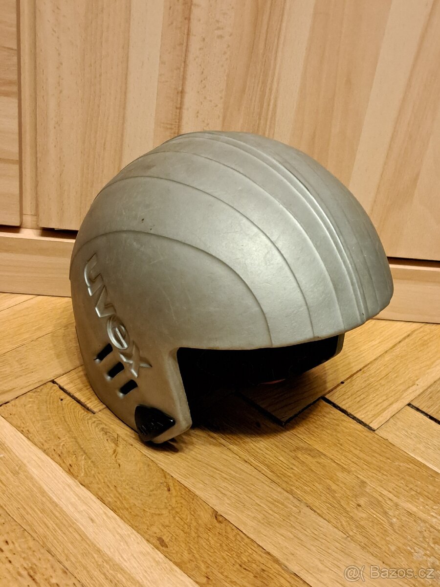 Lyžařská přilba/helma UVEX - 7