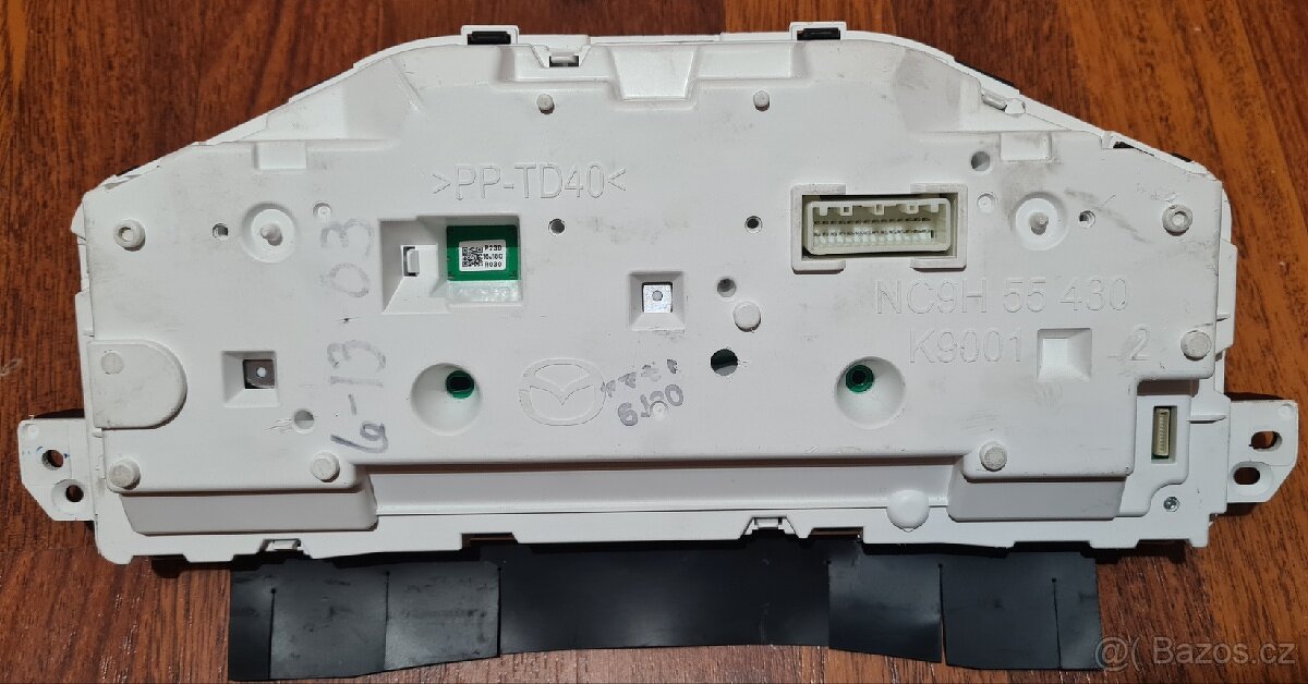 Přístrojový panel pro Mazdu MX-5 NC9H-55430 - 7