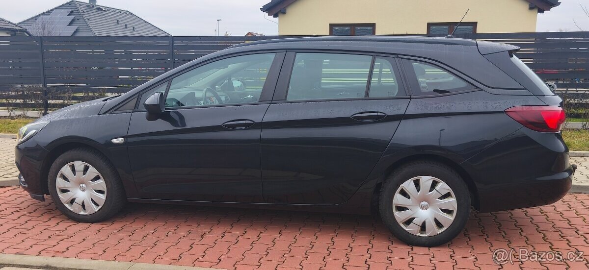 Opel Astra ST kombi 1.6 CDTi 100 kW - po servise za 40tis.Kč - 7
