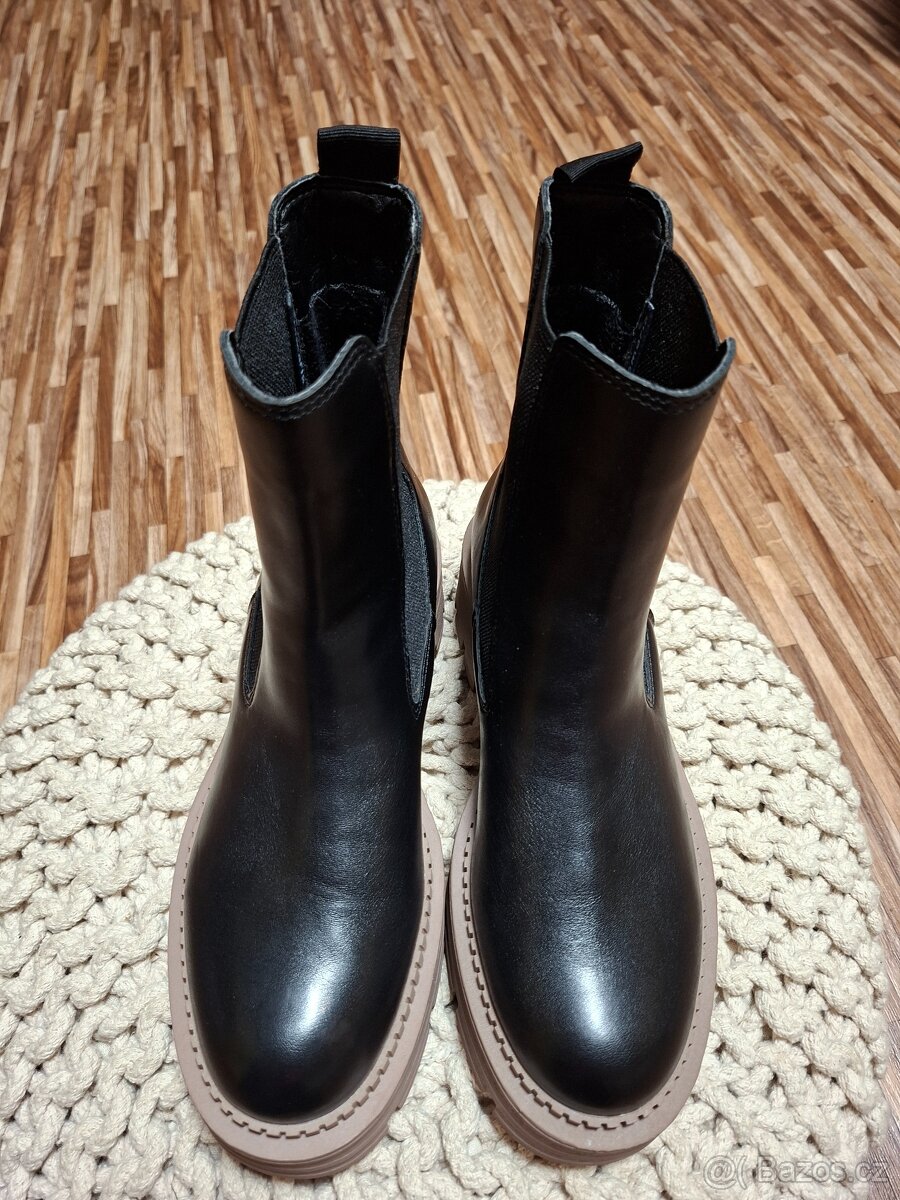 Nové kotníkové boty polokozacky Tamaris vel. 39 - 7