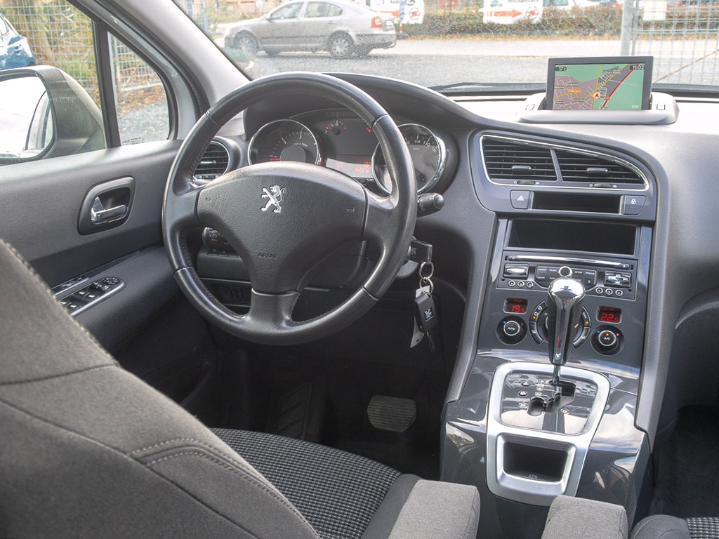 Peugeot 5008 FL 1.6HDI 88KW mat 7sedadel - 7