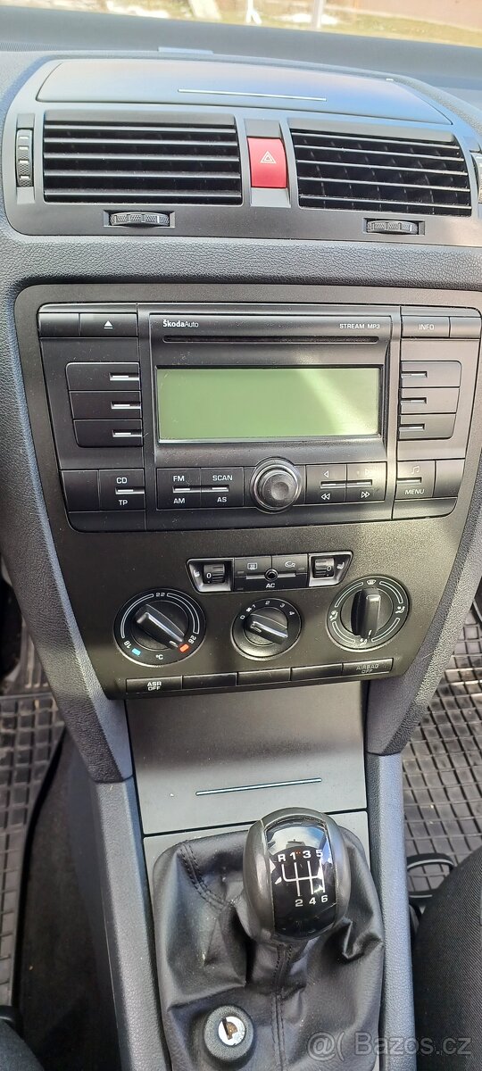Škoda Octavia II - 7
