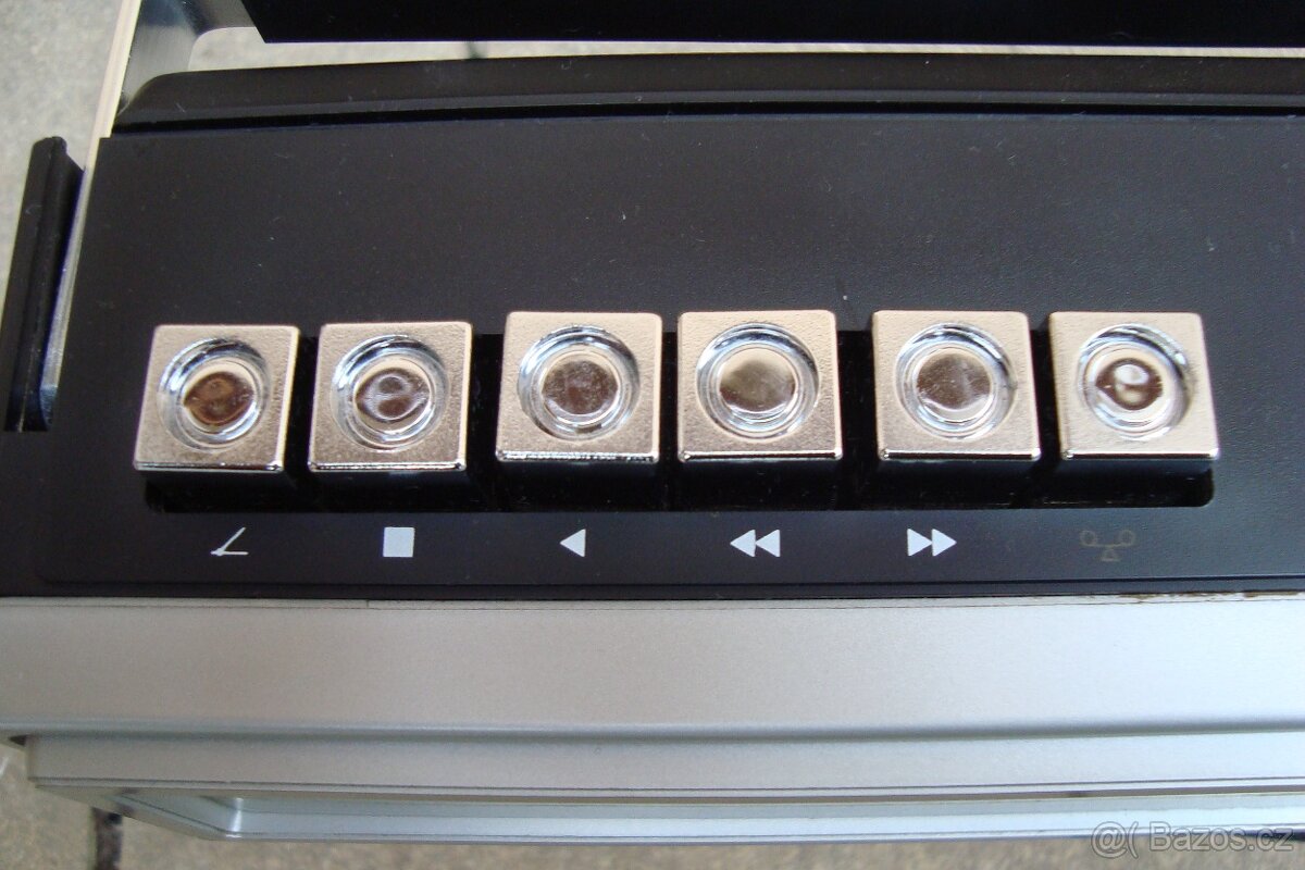 Mono radiomagnetofon Universum - 7