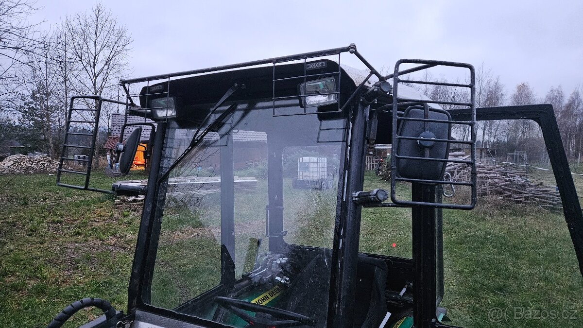 malotraktor JOHN DEER YM 2310 D, výkon 28 HP, 1500 cm3 - 7