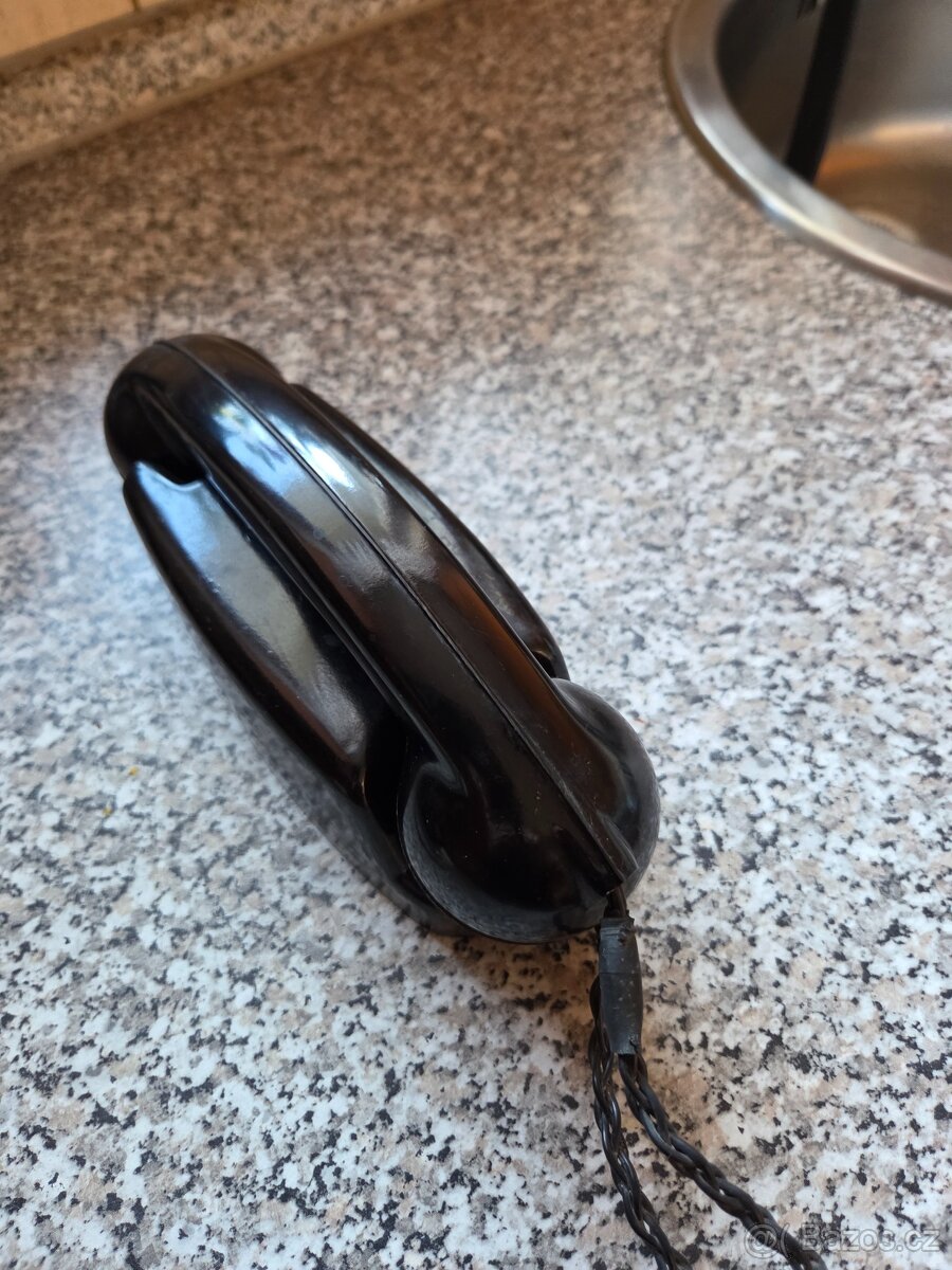 Stare telefony domácí - 7