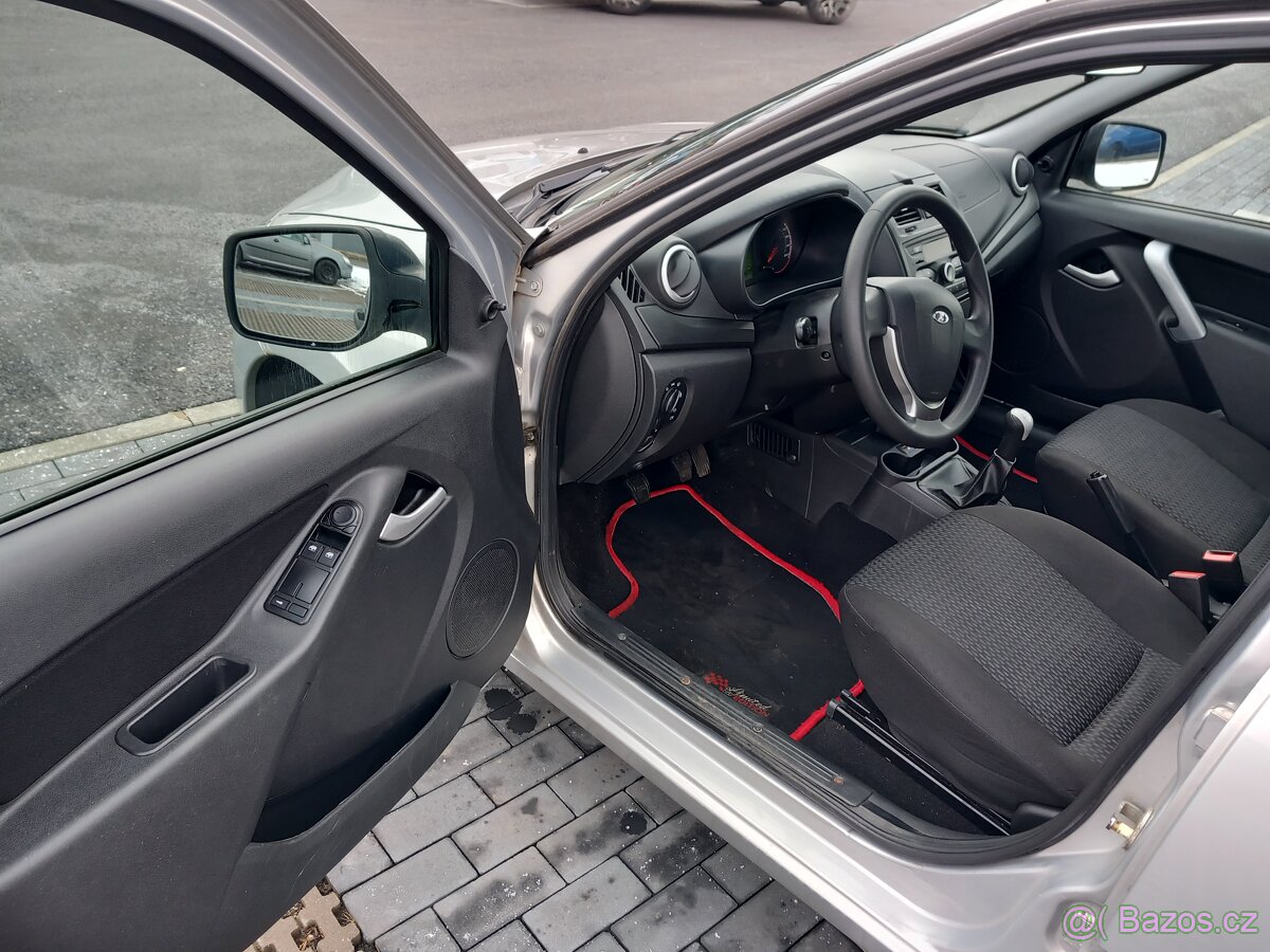 Prodám Lada Kalina 1.6 2017 nová stk do 2028 - 7