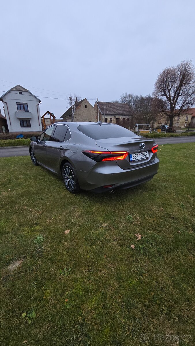 Prodám Toyota Camry Hybrit Executve - 7