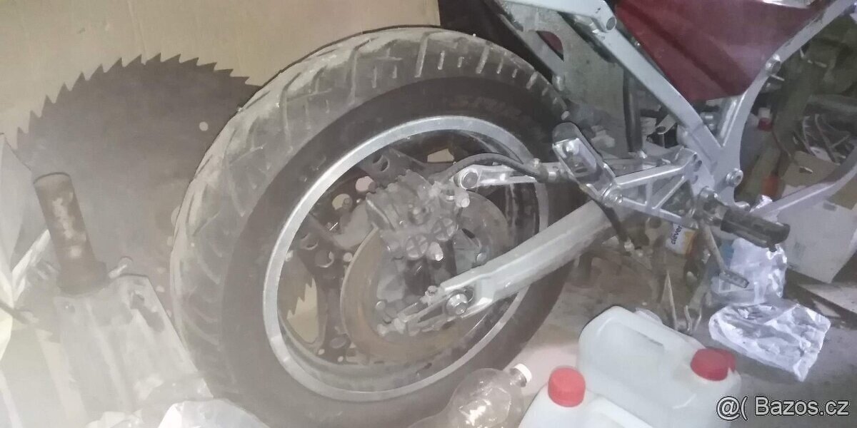 Honda vf1000 f s doklady na opravu - 7