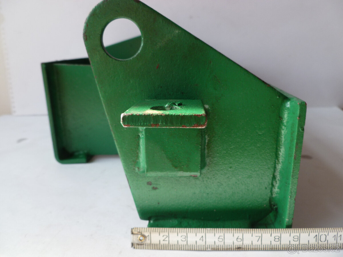 Konzole pedálů na MULTICAR 22 - 7