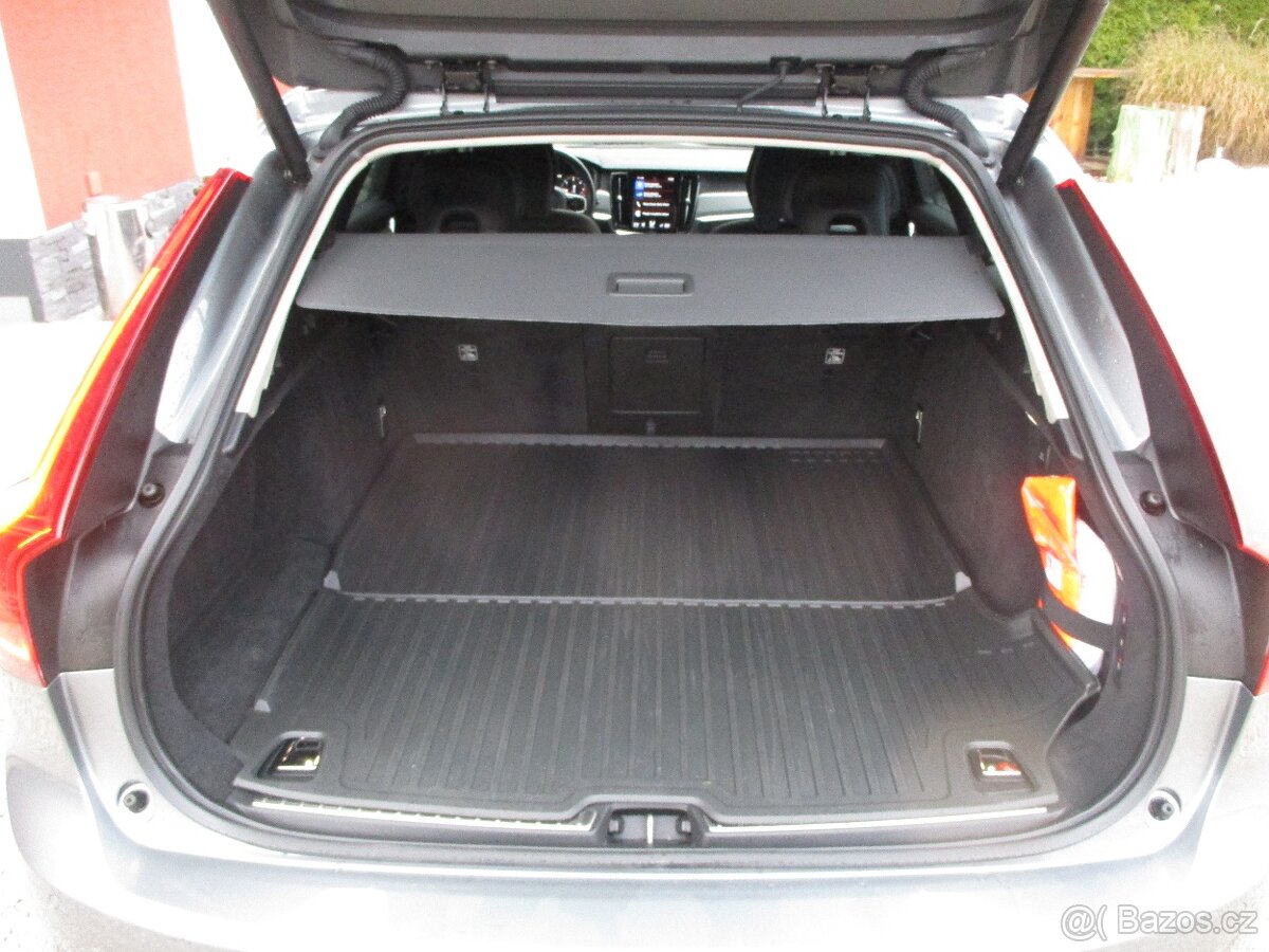 Volvo V90 2.0 D4 AWD Drive-E Momentum - 7