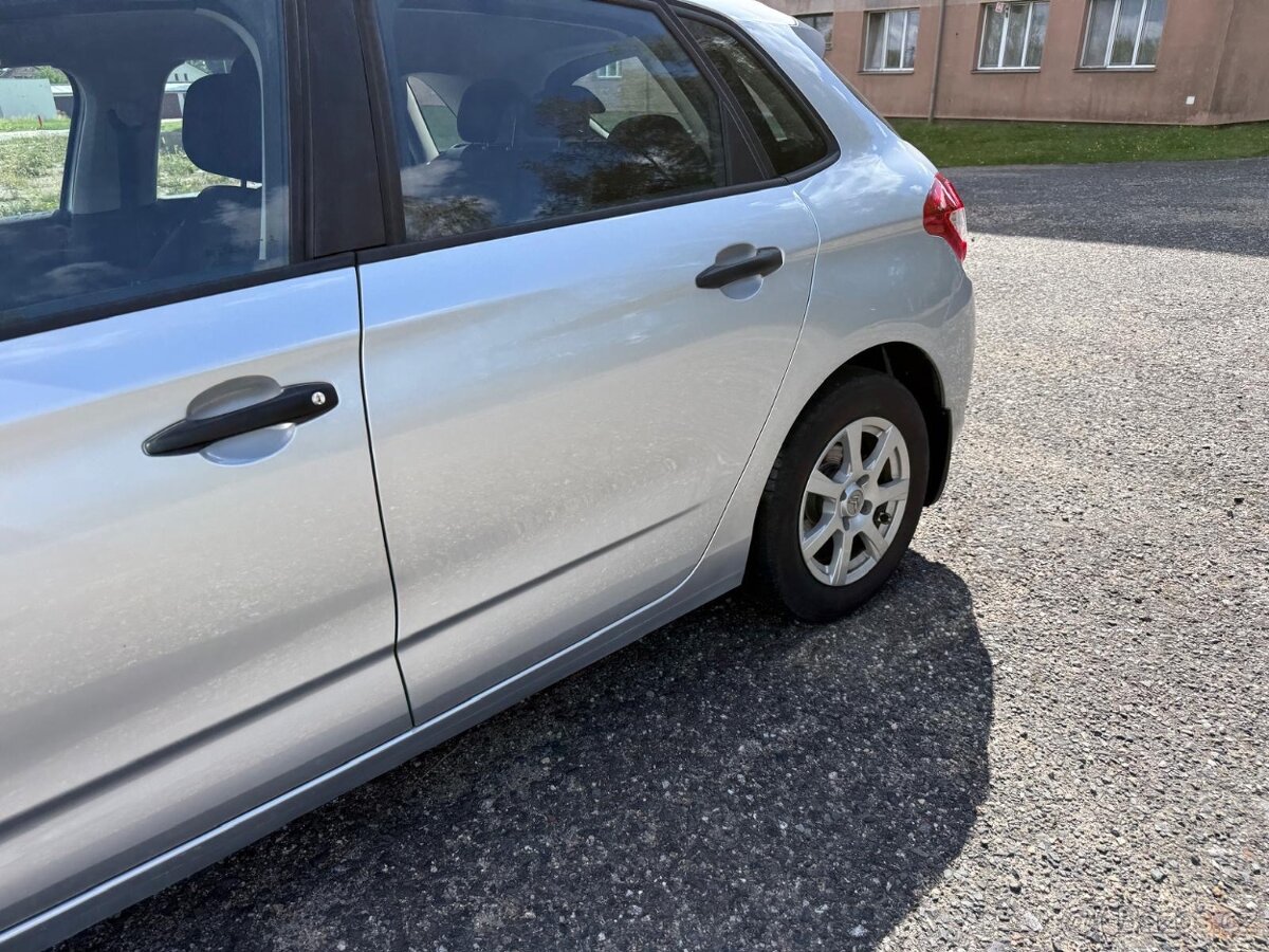 Citroën C4 1.6HDi 68kw. 77tis km - 7
